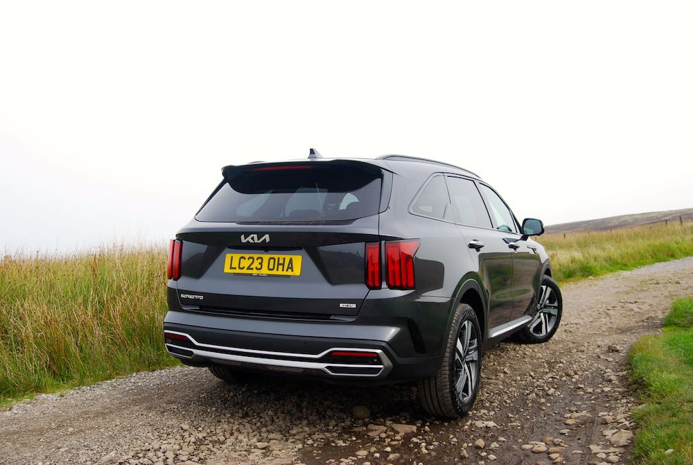 Kia Sorento Edition Hev Review Range Down To One Spec But Do