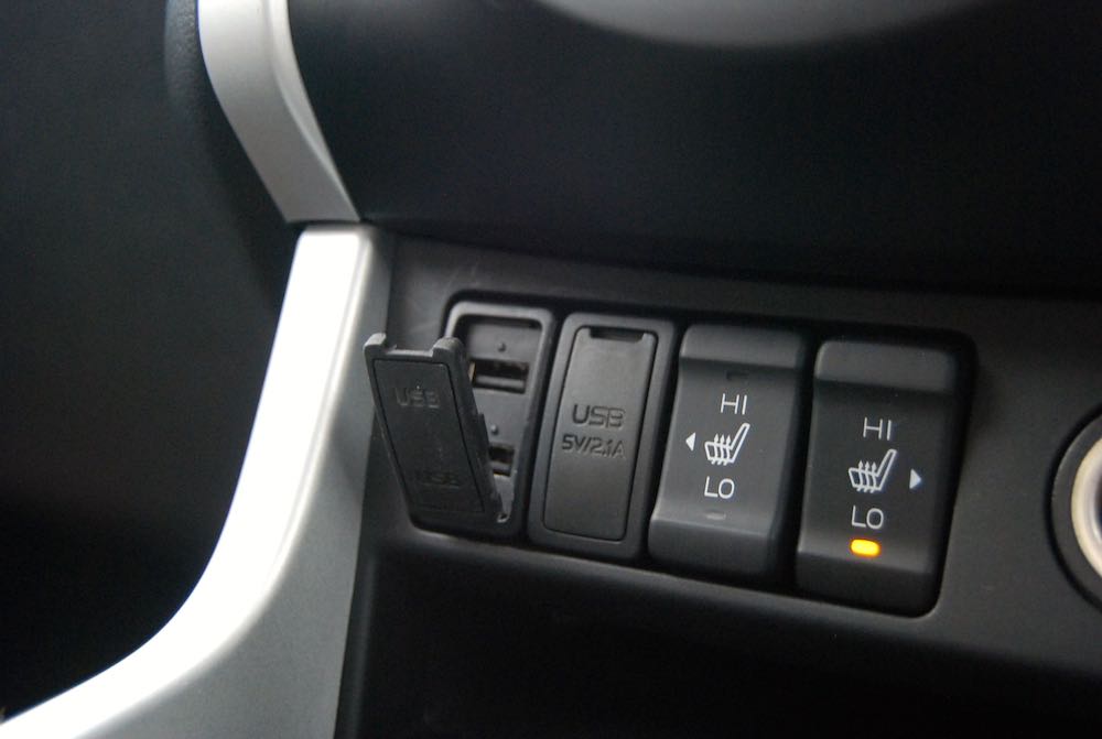 isuzu d-max heated seats review roadtest