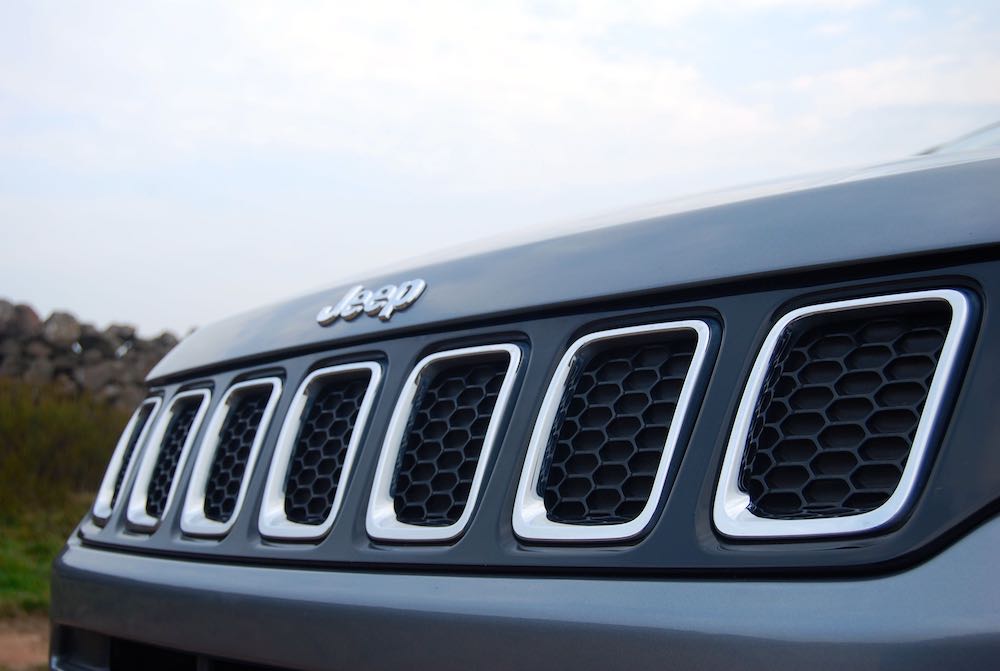 2019 jeep compass 7 slot grille grey review roadtest