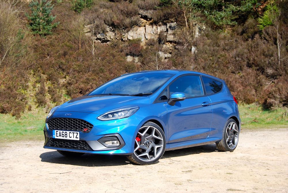 2019 ford fiesta st blue front side review roadtest