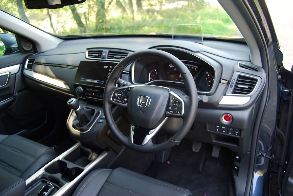 2019 honda cr-v interior cabin dashboard review roadtest