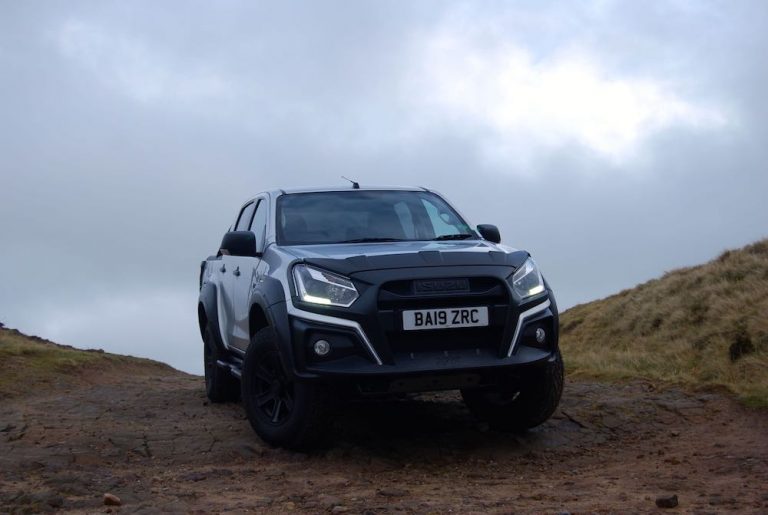 Ford Ranger Raptor VS Isuzu D-Max XTR - Not Just Your Ordinary Pickups ...