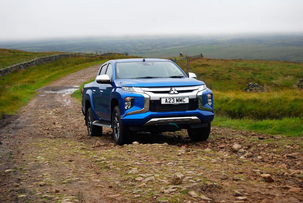 Mitsubishi L200 Review 